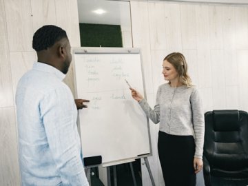 跨區(qū)同區(qū)變更復(fù)雜？精通流程，高效一站式辦理