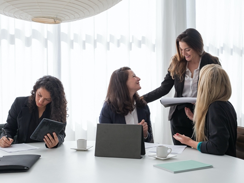 2026美國公司報(bào)稅指南:C/S Corp與LLC設(shè)立策略及中國投資者機(jī)會 2026美國公司報(bào)稅指南:C/S Corp與LLC設(shè)立策略及中國投資者機(jī)會