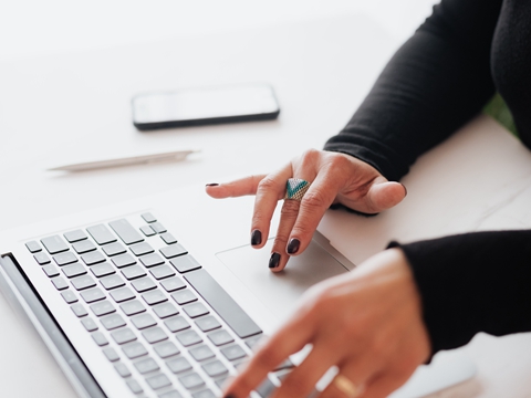 歐盟注冊(cè)商標(biāo)全攻略：流程、費(fèi)用及辦理指南一文讀懂