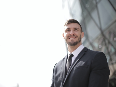 中東市場(chǎng)掘金：迪拜公司注冊(cè)、開(kāi)戶與稅務(wù)避坑全攻略